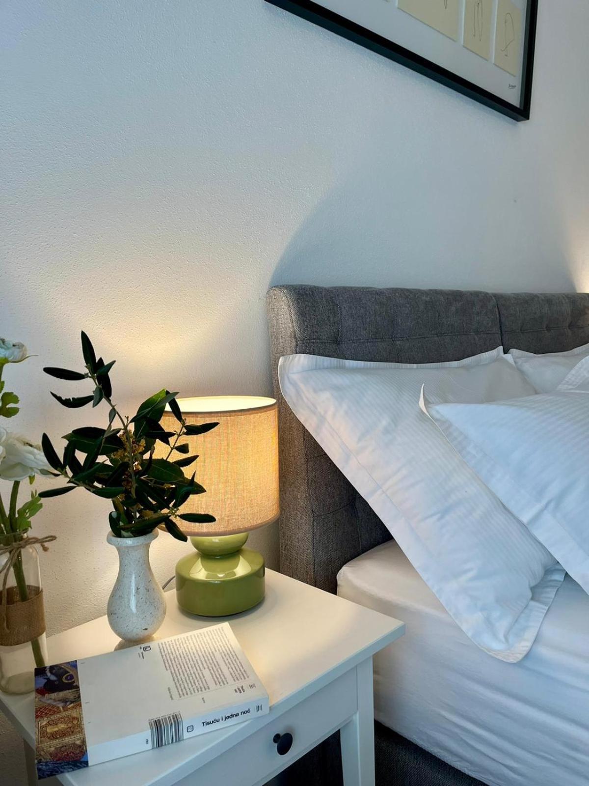Apartments Curnic Єсенице Екстер'єр фото